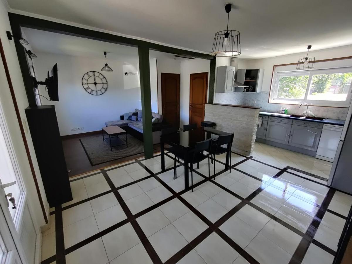 Studio Spacieux Tout Equipe Avec Jardin Varennes-Vauzelles Bagian luar foto